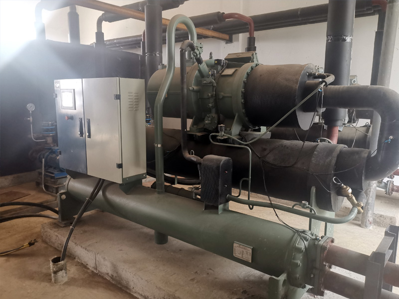 Zemei New Material Screw Chiller Project