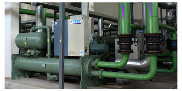 The water cooling screw chiller manufacturer has completed the test, and the user is easy to install